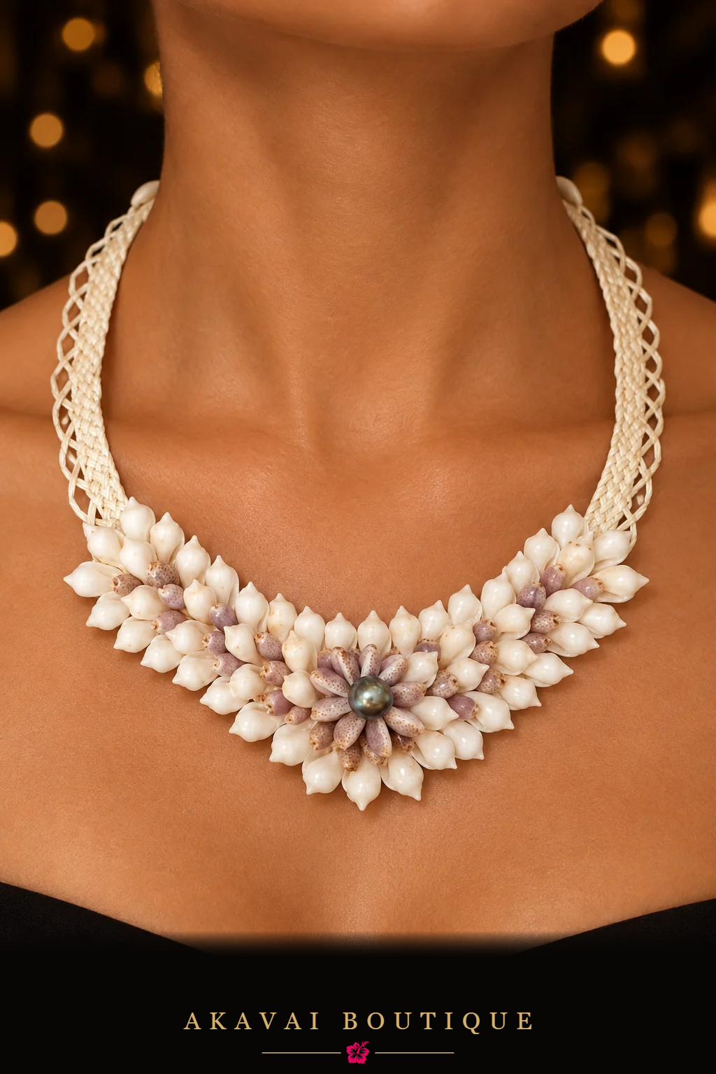 Collier UPEA en coquillages blancs taillés de Polynésie porté – Akavai Boutique